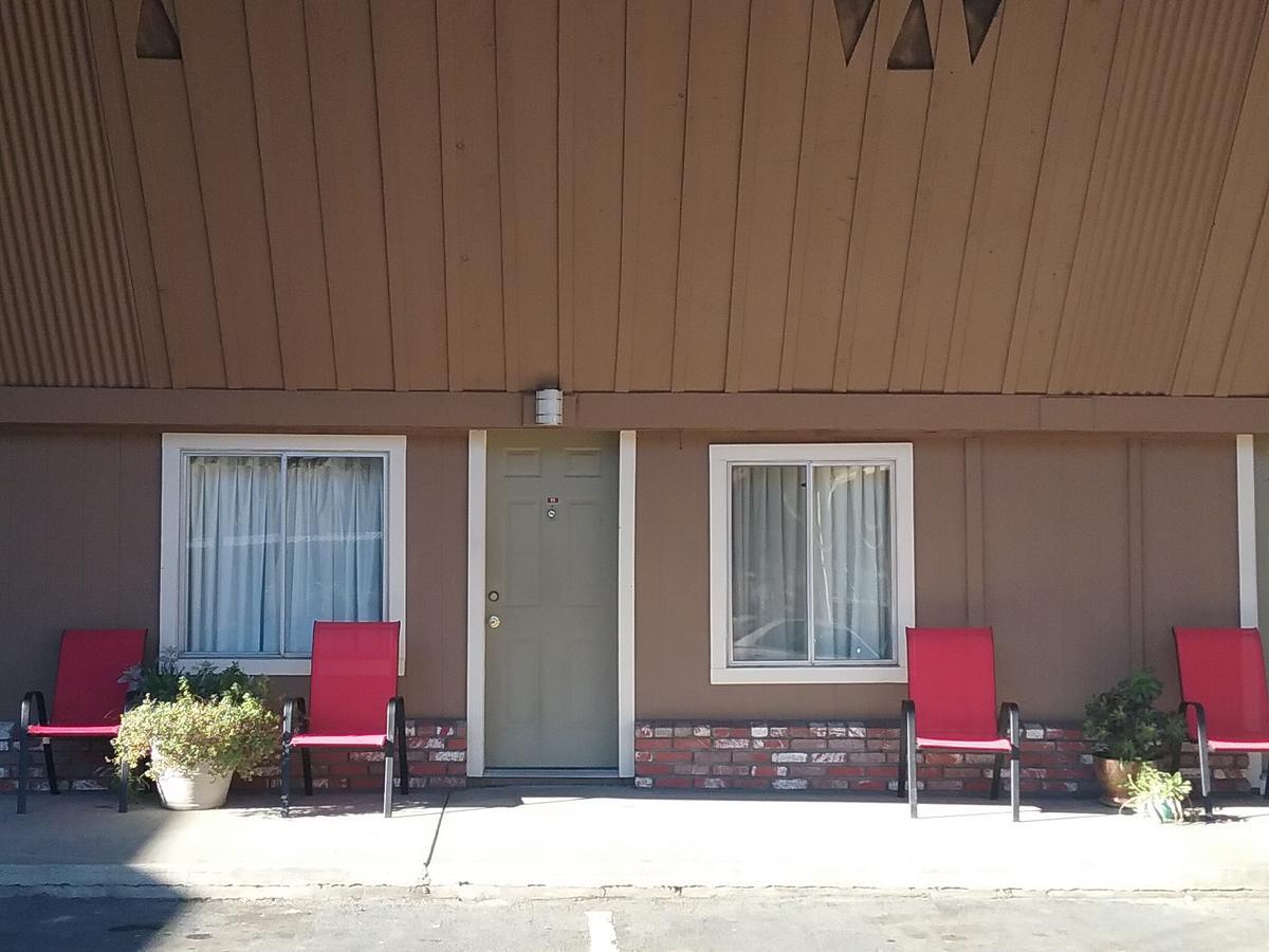 Bigfoot Motel Willow Creek Exterior foto