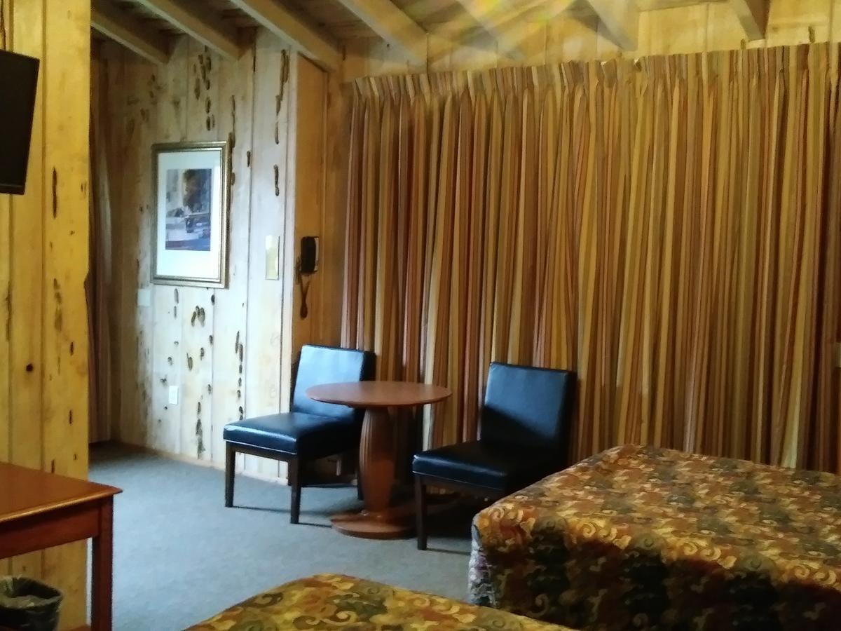 Bigfoot Motel Willow Creek Exterior foto